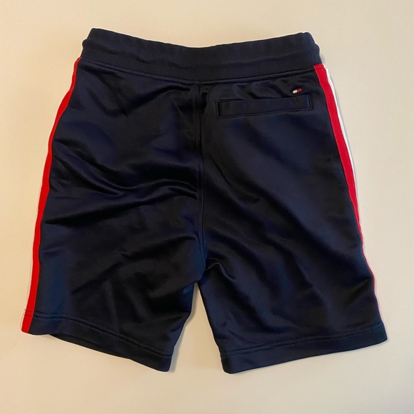 🔴Tommy Hilfiger Sweat Shorts Jogger Tape Navy Red - Picture 2 of 3